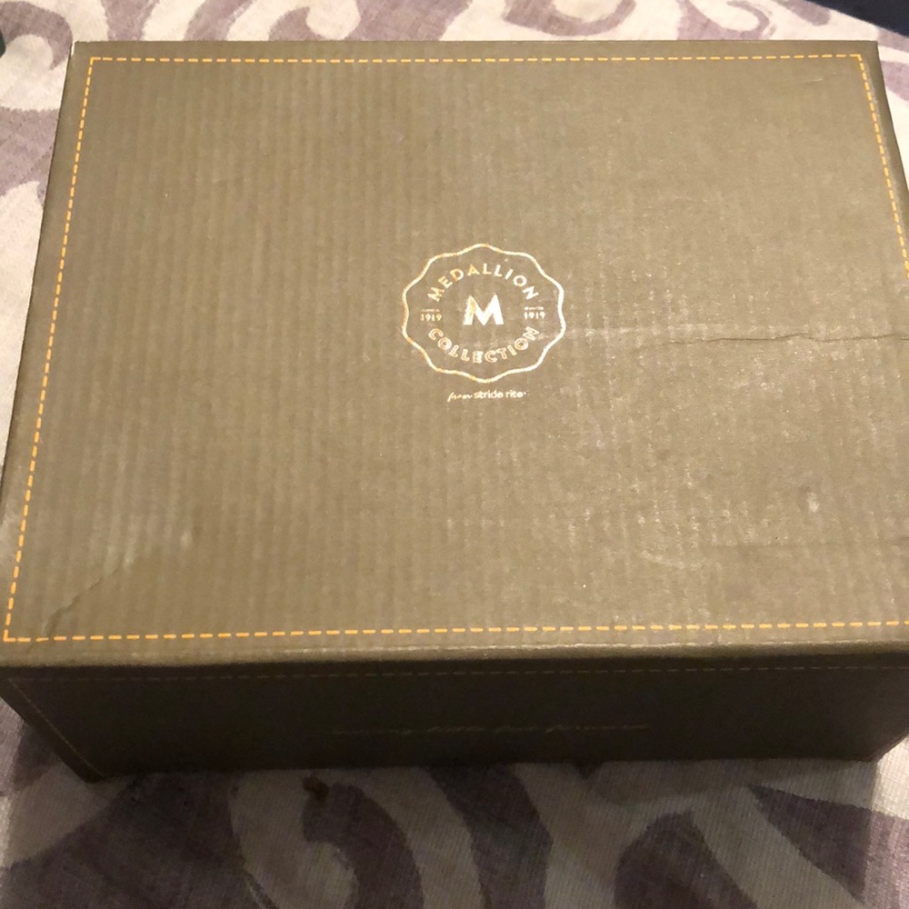 Infant medallion Collection